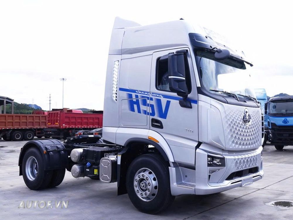 Đầu kéo 1 cầu ChengLong H5V 310Hp Mới